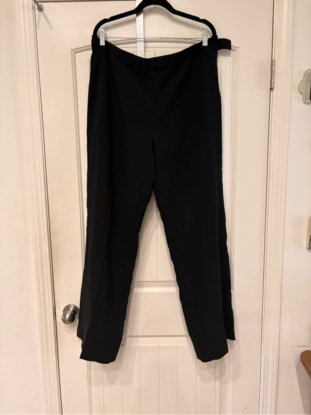 Jones Studio Black Straight-Leg Women's Pants